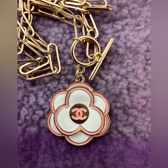 CHANEL Camellia Large Flower Zipper Pull/Pendant - Picture 1 of 10